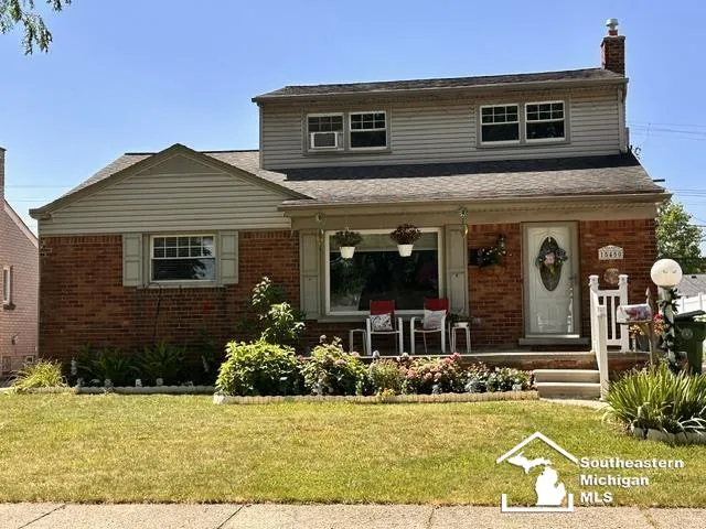 15450 Churchill Street Southgate City, MI 48195