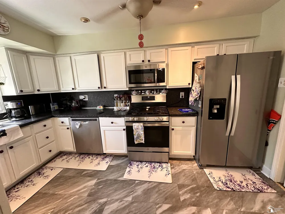 15450 Churchill Street Southgate City, MI 48195
