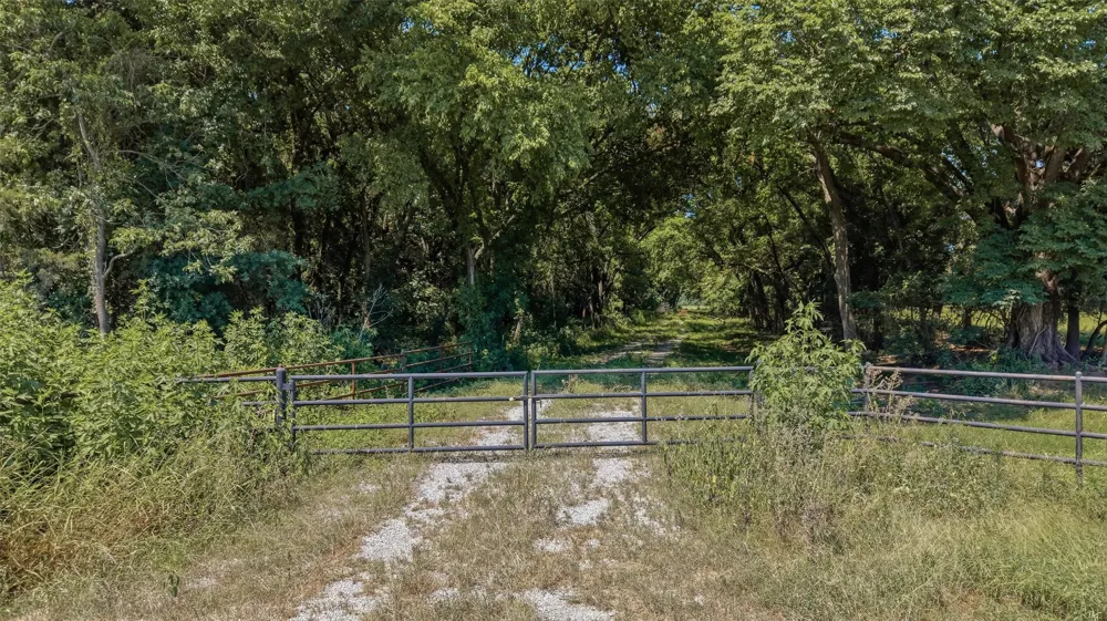Oak Ridge Road Denison, TX 75021