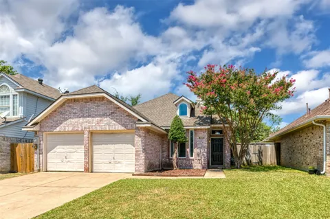 1329 Maywood Court