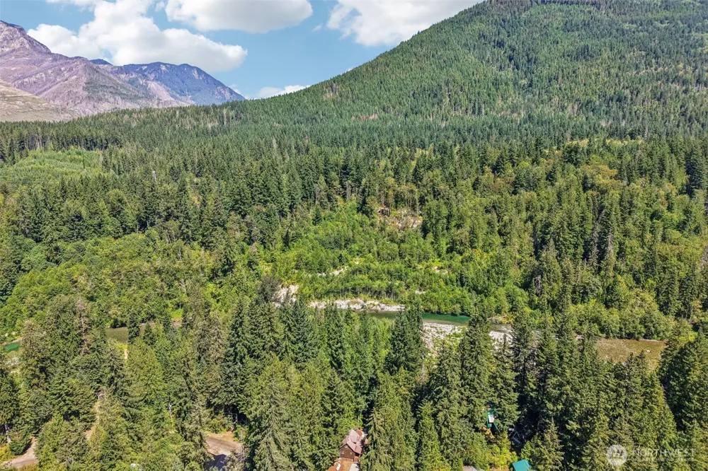 75742 NE 123rd Street Skykomish, WA 98288