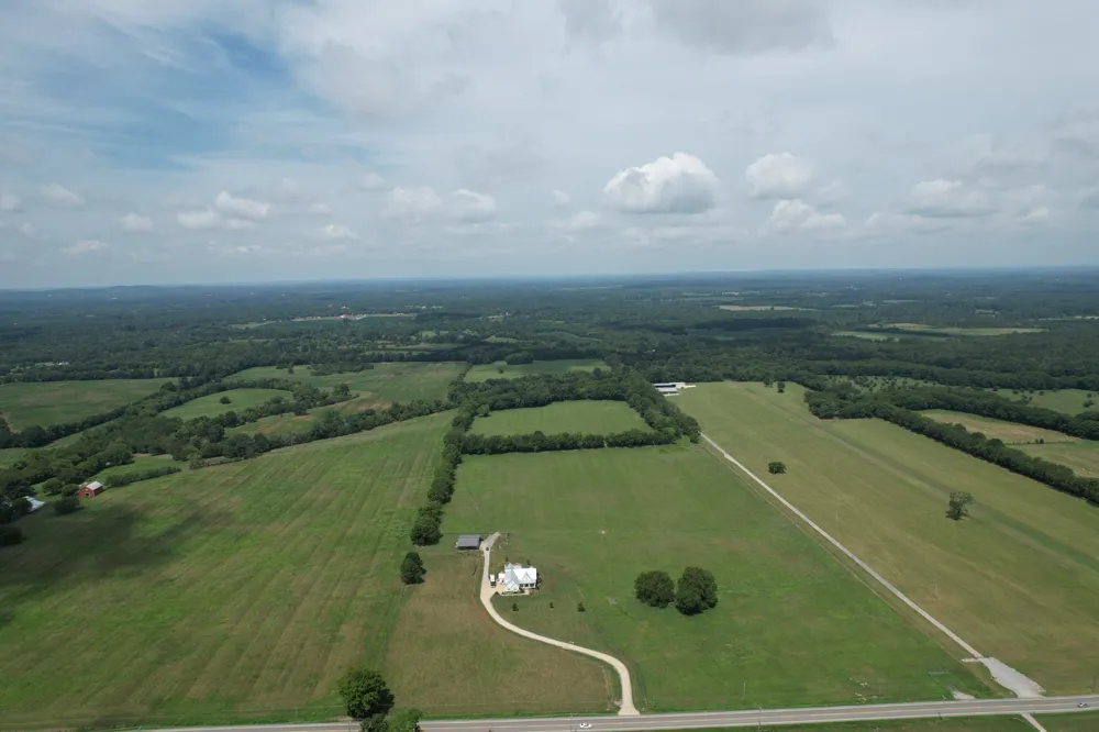 3130 Nashville Hwy Lewisburg, TN 37091