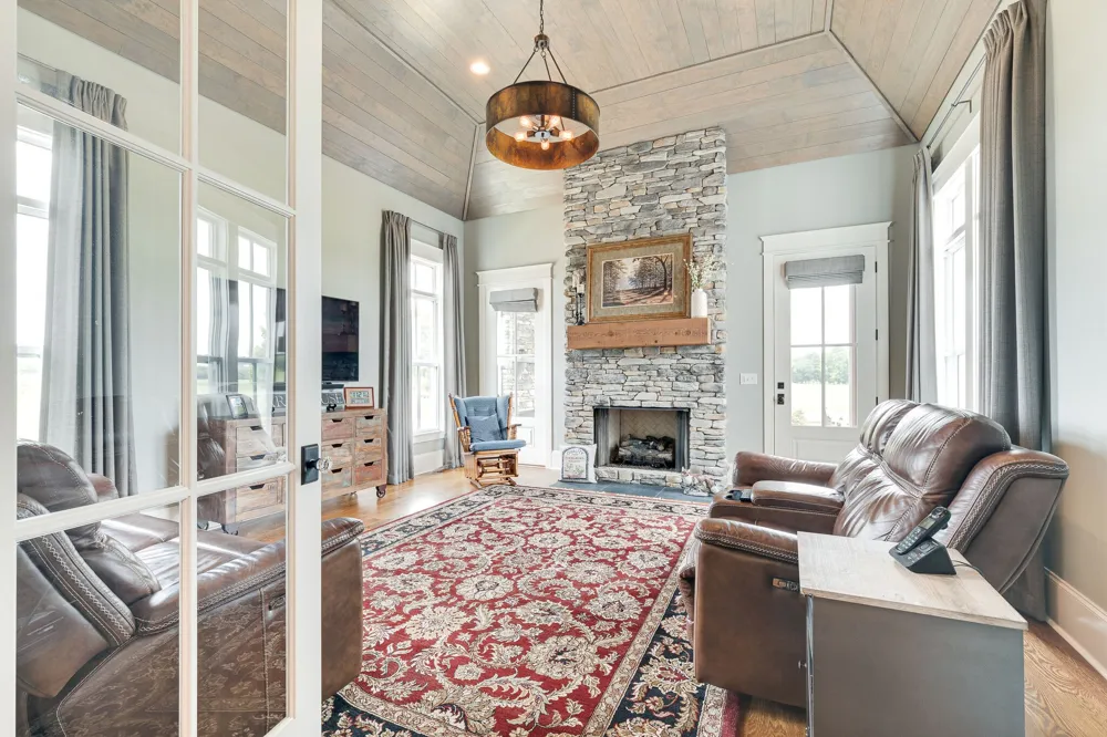 3130 Nashville Hwy Lewisburg, TN 37091