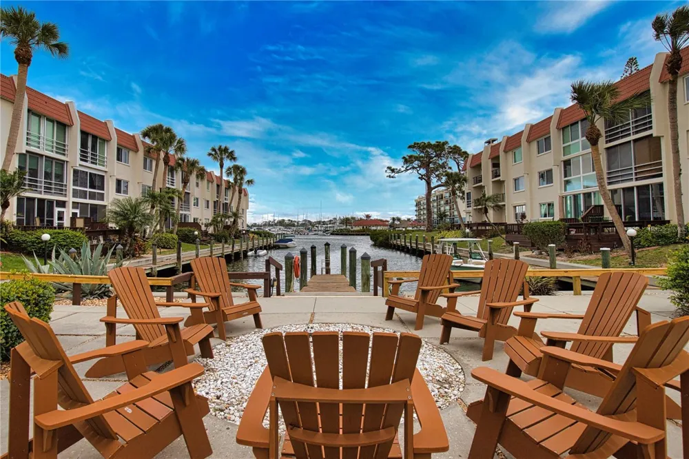 240 SANTA MARIA STREET #225 Venice, FL 34285