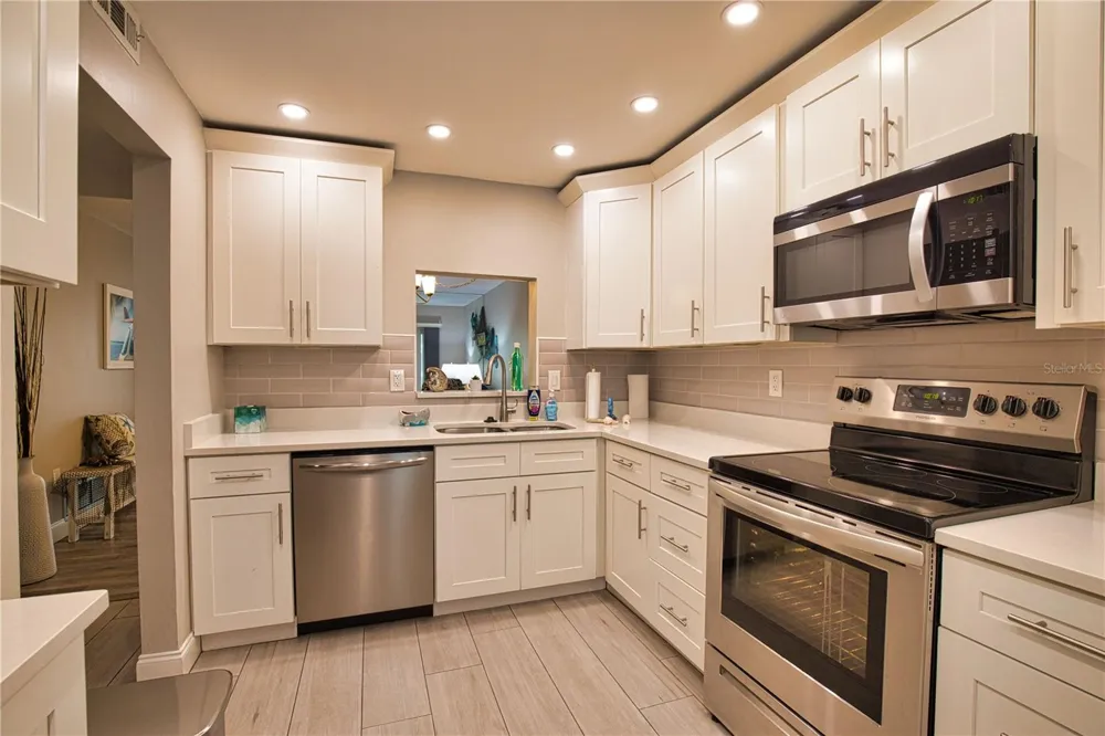 240 SANTA MARIA STREET #225 Venice, FL 34285