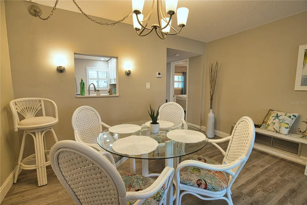 240 SANTA MARIA STREET #225 Venice, FL 34285
