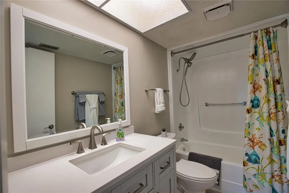 240 SANTA MARIA STREET #225 Venice, FL 34285