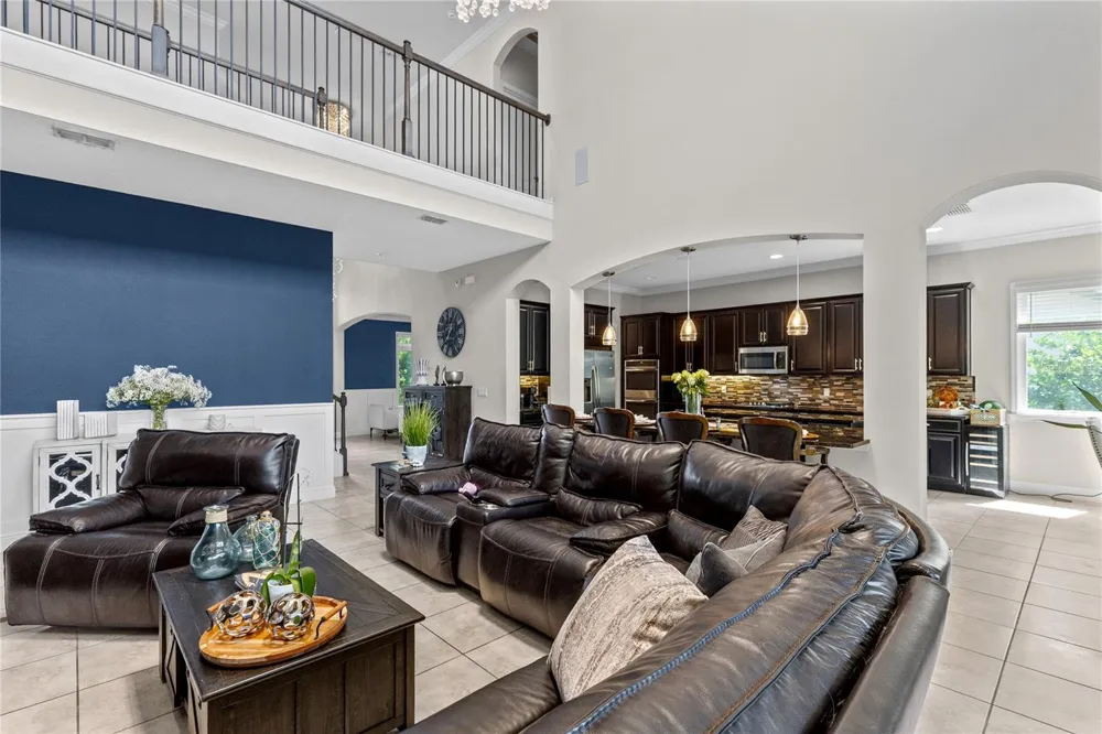 8802 FINSEN STREET Orlando, FL 32827