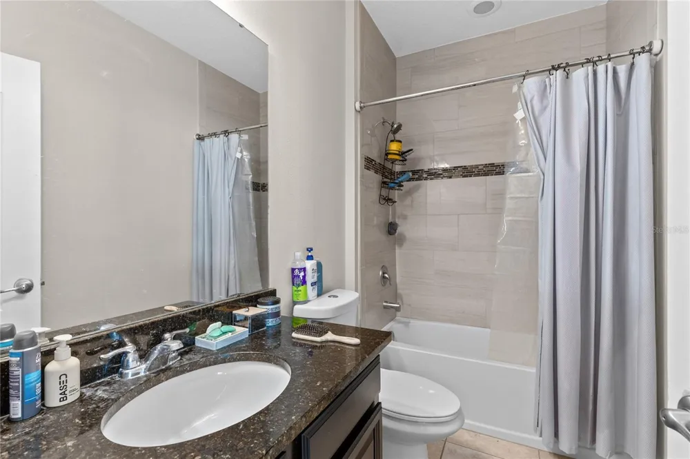8802 FINSEN STREET Orlando, FL 32827
