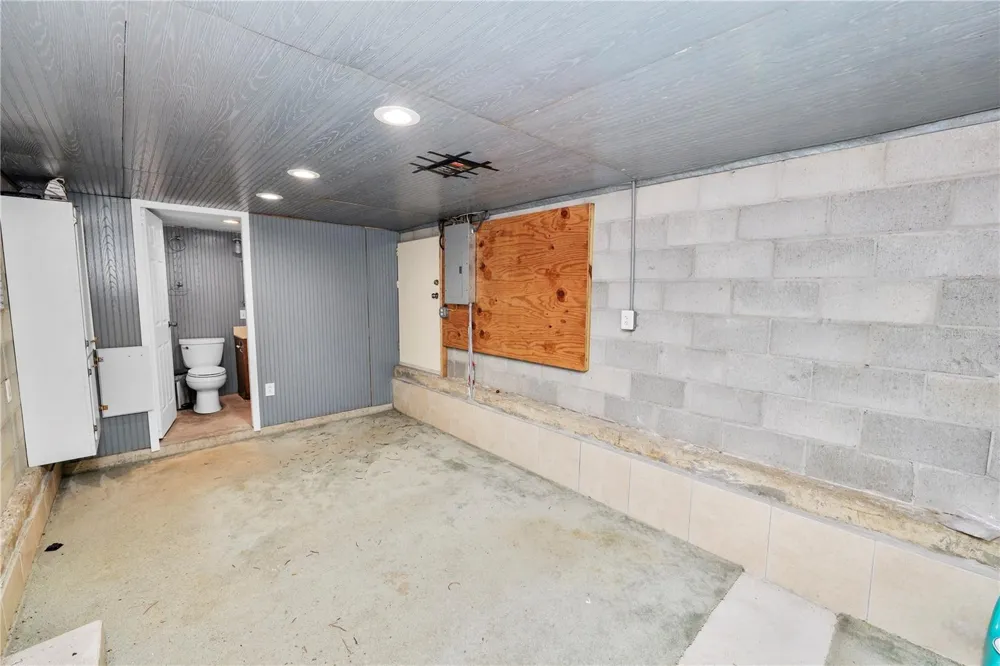 228 W LAKE INA DRIVE Winter Haven, FL 33884