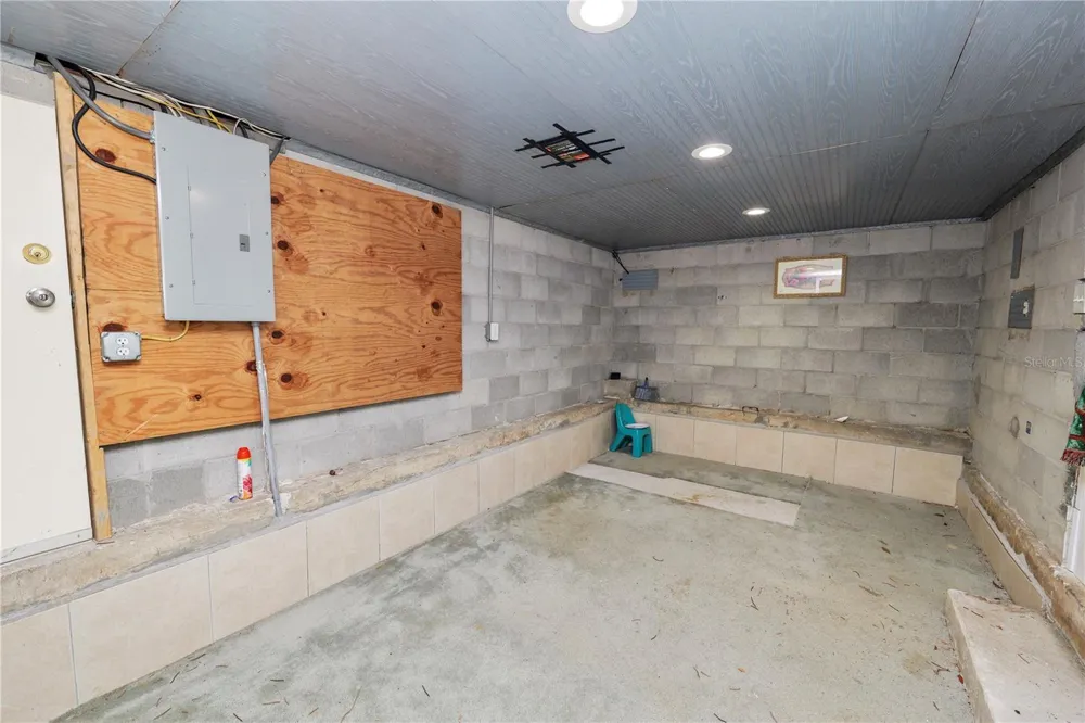 228 W LAKE INA DRIVE Winter Haven, FL 33884