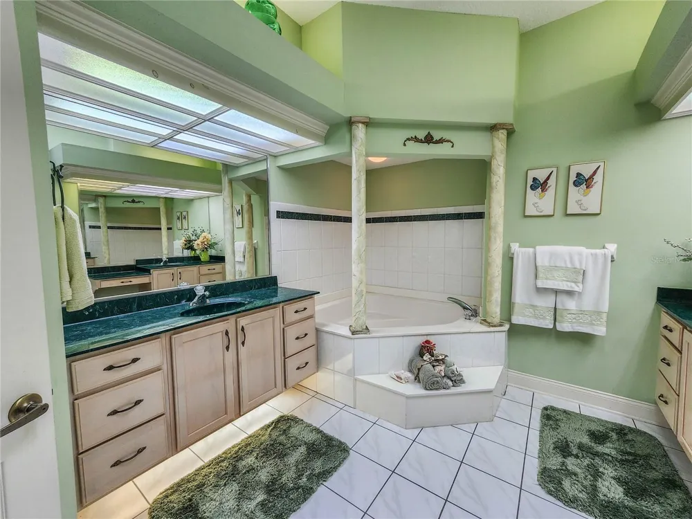 1308 WICKLOW LANE Ormond Beach, FL 32174