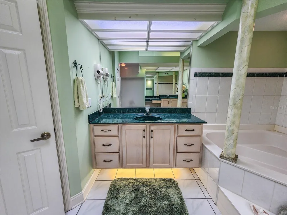 1308 WICKLOW LANE Ormond Beach, FL 32174