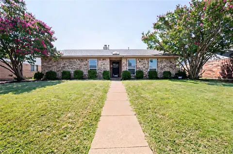 1654 Clarendon Drive
