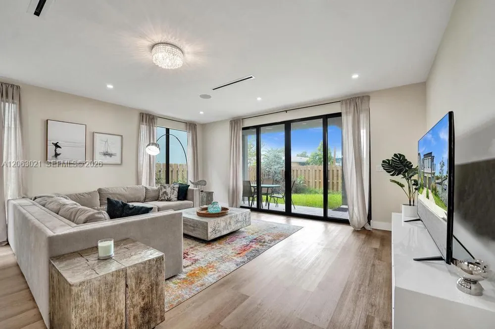 1103 NE 16th Ter #1 Fort Lauderdale, FL 33304