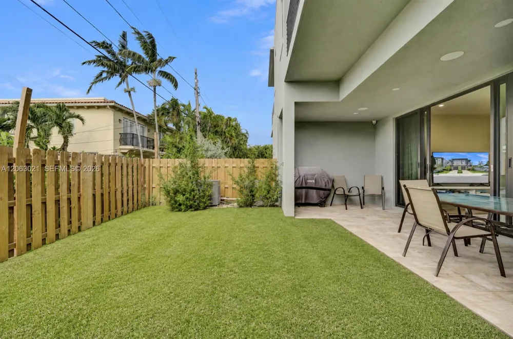 1103 NE 16th Ter #1 Fort Lauderdale, FL 33304