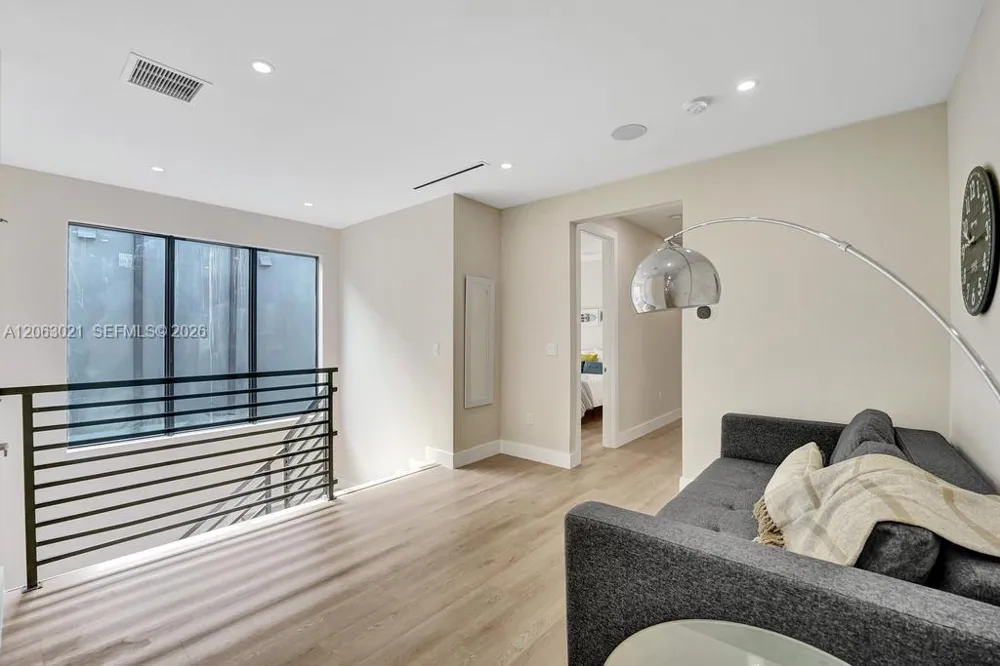 1103 NE 16th Ter #1 Fort Lauderdale, FL 33304