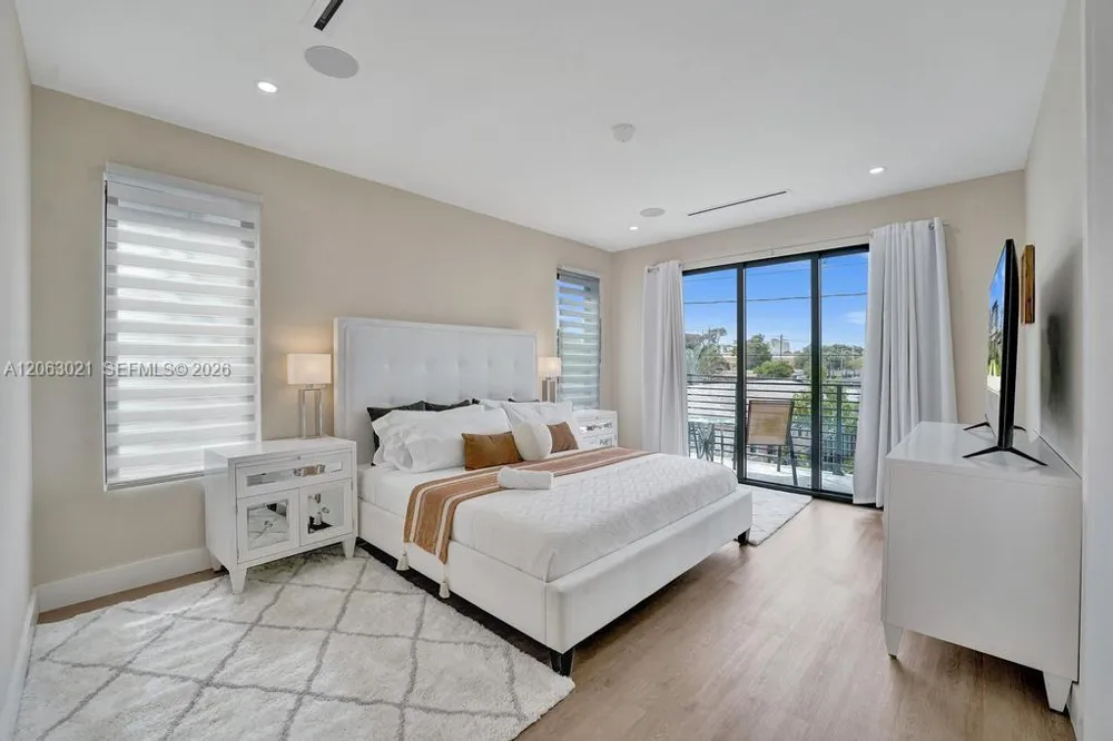 1103 NE 16th Ter #1 Fort Lauderdale, FL 33304