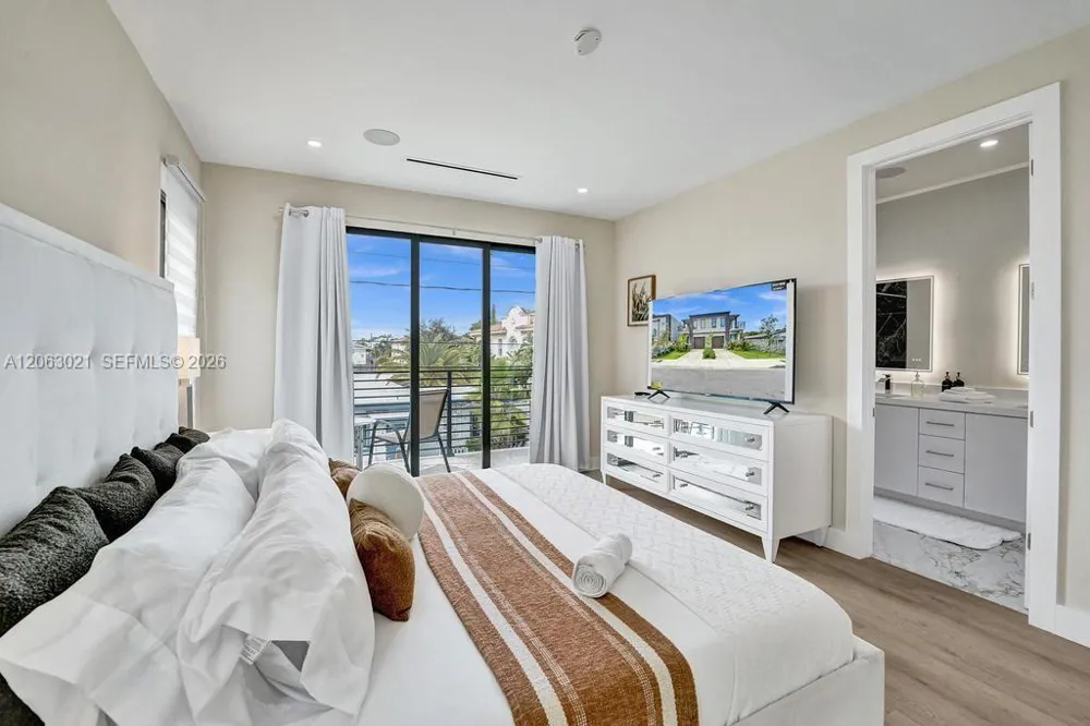 1103 NE 16th Ter #1 Fort Lauderdale, FL 33304