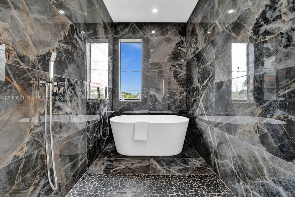 1103 NE 16th Ter #1 Fort Lauderdale, FL 33304