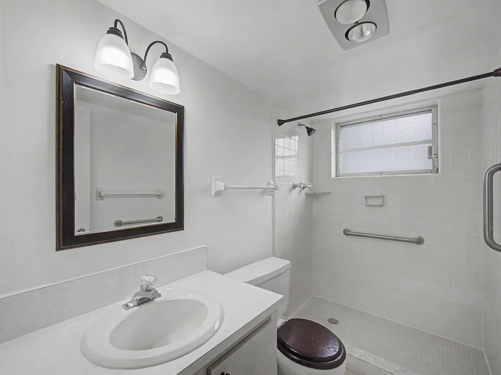 3 Westwood Avenue #101E Tequesta, FL 33469
