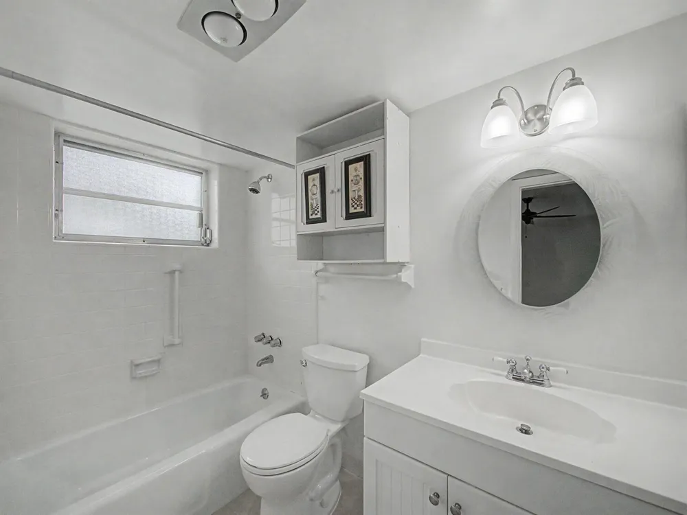 3 Westwood Avenue #101E Tequesta, FL 33469