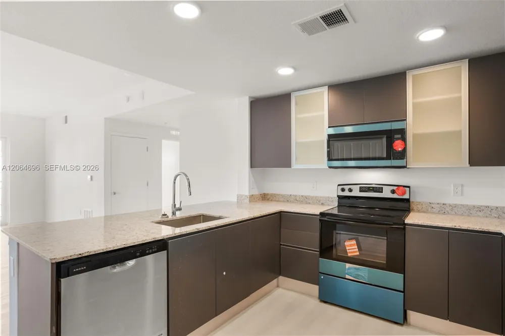 5563 Millenia Park Blvd #225 Orlando, FL 32839