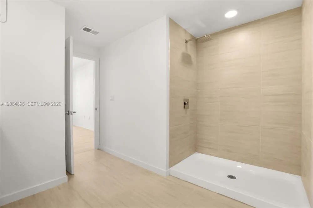 5563 Millenia Park Blvd #225 Orlando, FL 32839