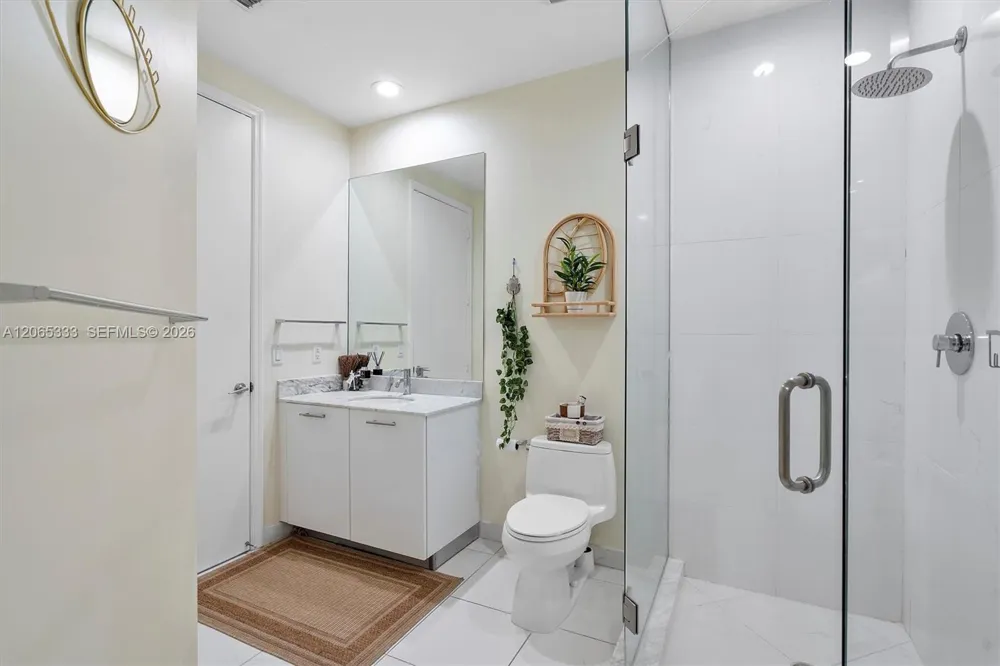 55 SE 6th St #4305 Miami, FL 33131