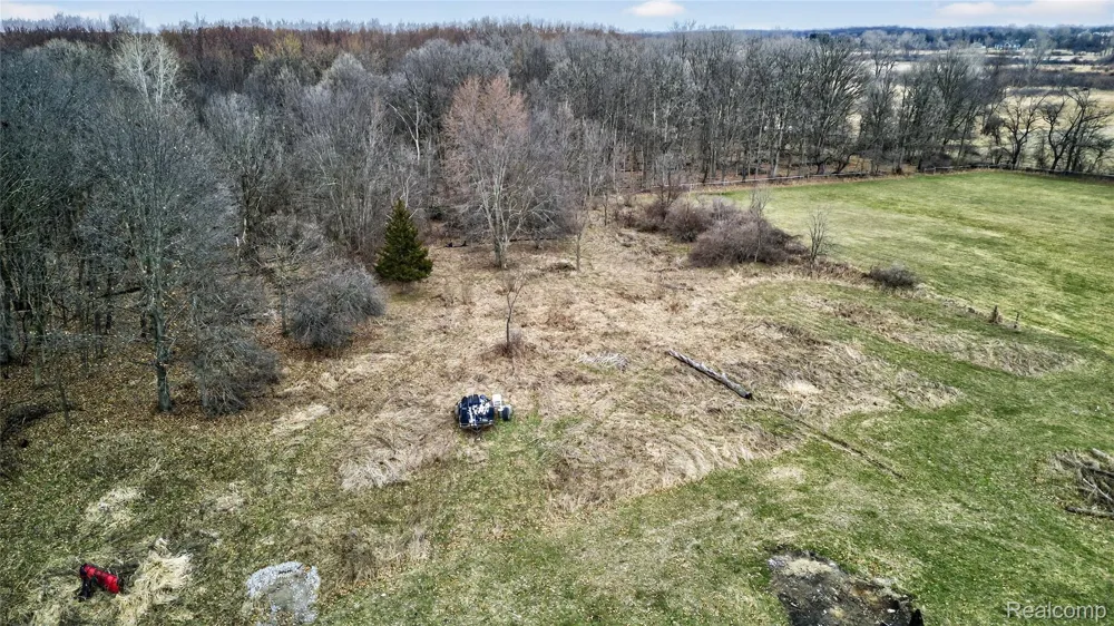 5516 W Lowe Road Howell Township, MI 48836