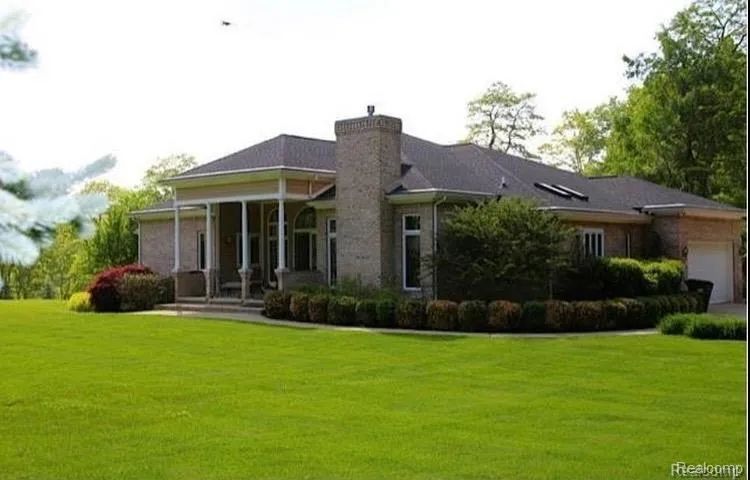 5516 W Lowe Road Howell Township, MI 48836