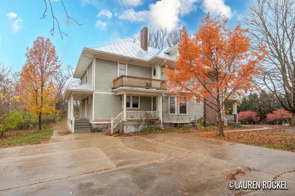 4550 Bowen Boulevard SE Kentwood City, MI 49508