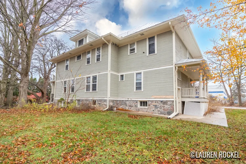 4550 Bowen Boulevard SE Kentwood City, MI 49508