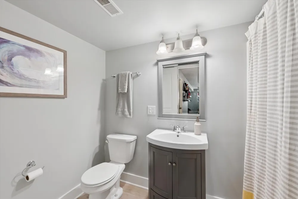 7242 Pacific Avenue Casco Township, MI 49090
