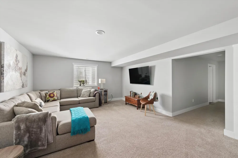7242 Pacific Avenue Casco Township, MI 49090