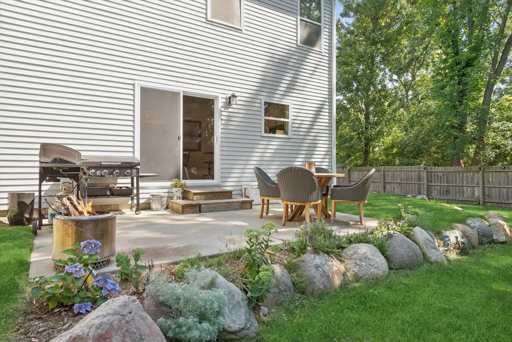7242 Pacific Avenue Casco Township, MI 49090