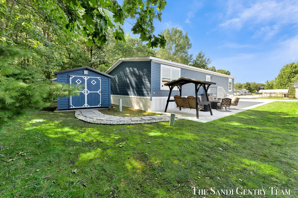 14940 Saint Lawrence Drive Spring Lake Township, MI 49456