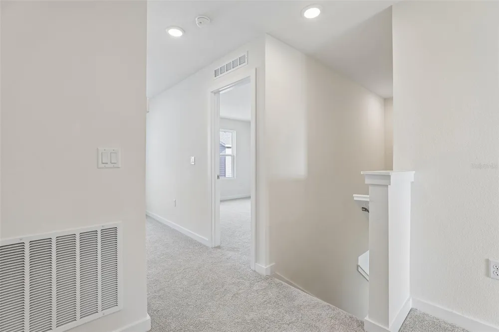 2704 MEADOW CREST DRIVE St Cloud, FL 34773