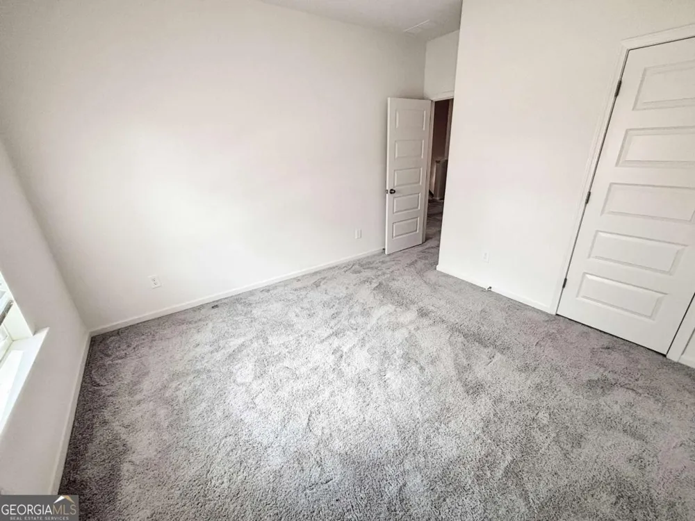 5784 Silver Lake DR Mableton, GA 30126