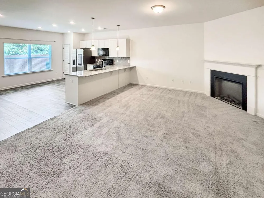 5784 Silver Lake DR Mableton, GA 30126