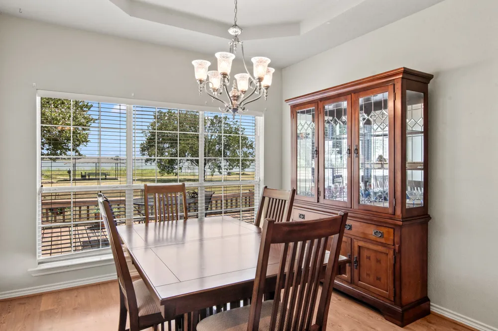 1237 Beachview Seven Points, TX 75143