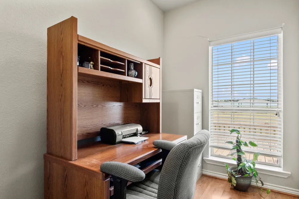 1237 Beachview Seven Points, TX 75143