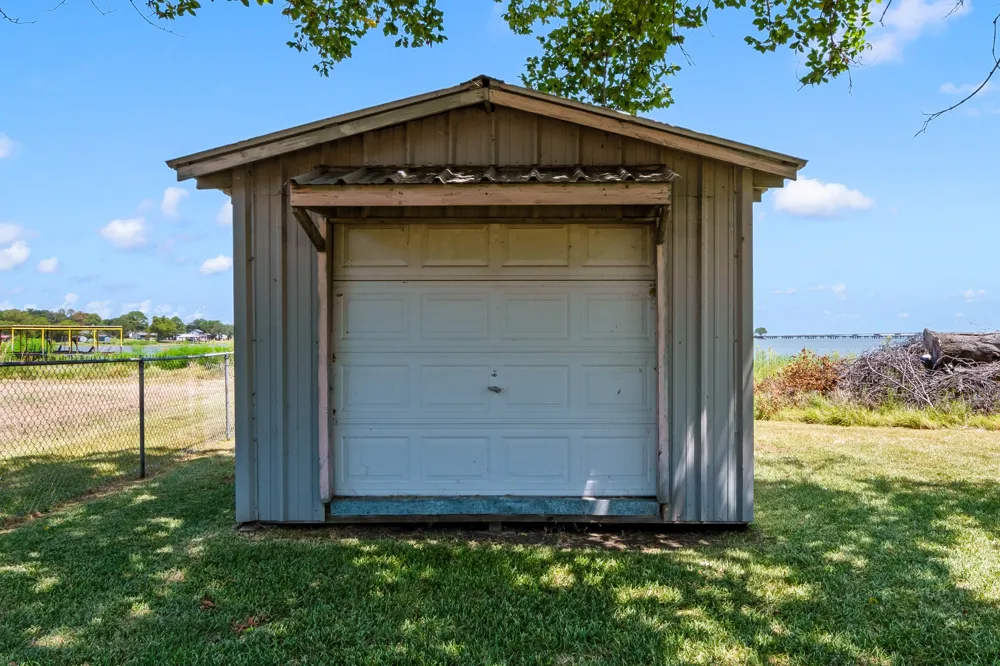 1237 Beachview Seven Points, TX 75143
