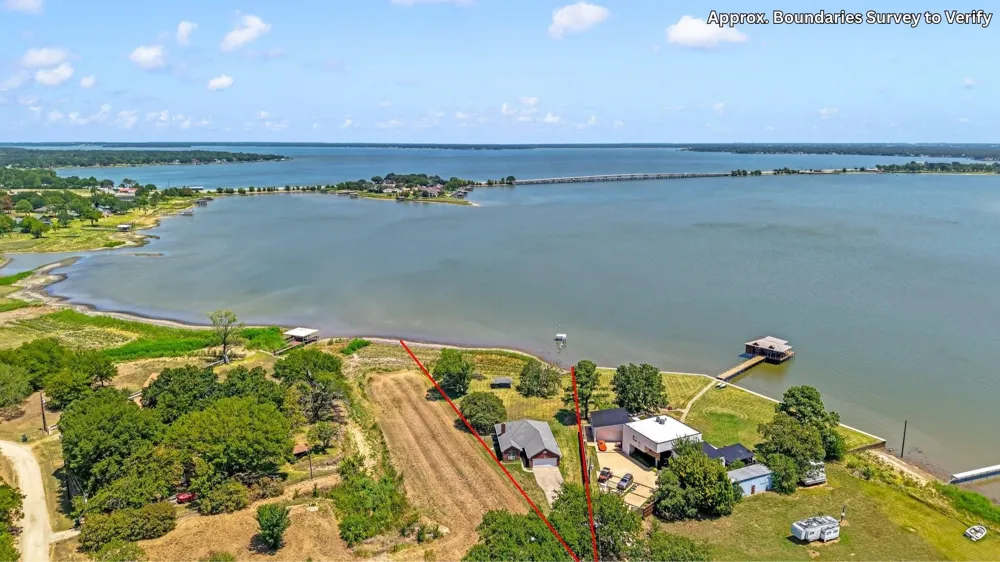 1237 Beachview Seven Points, TX 75143