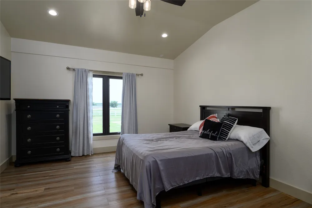 34673 US Highway 82 Whitesboro, TX 76273