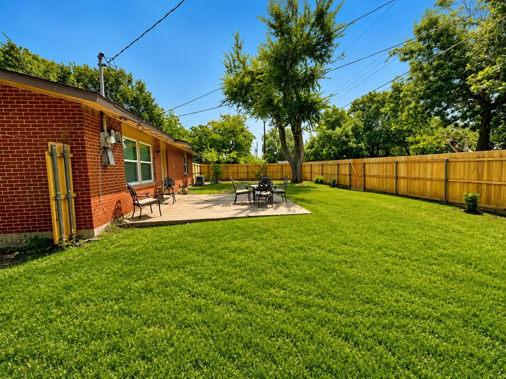 901 Melrose Drive Richardson, TX 75080