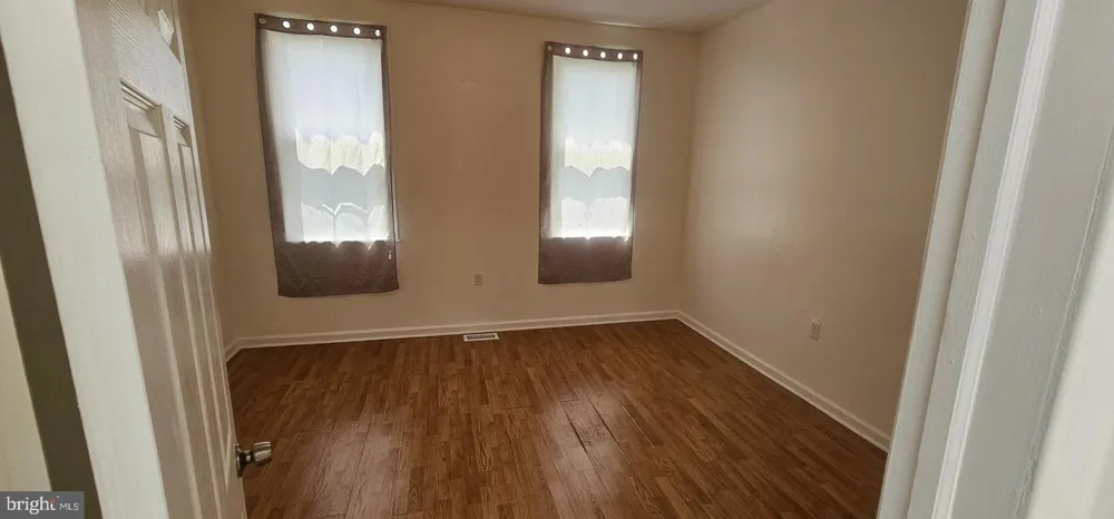 2548 OSWEGO AVENUE Baltimore, MD 21215