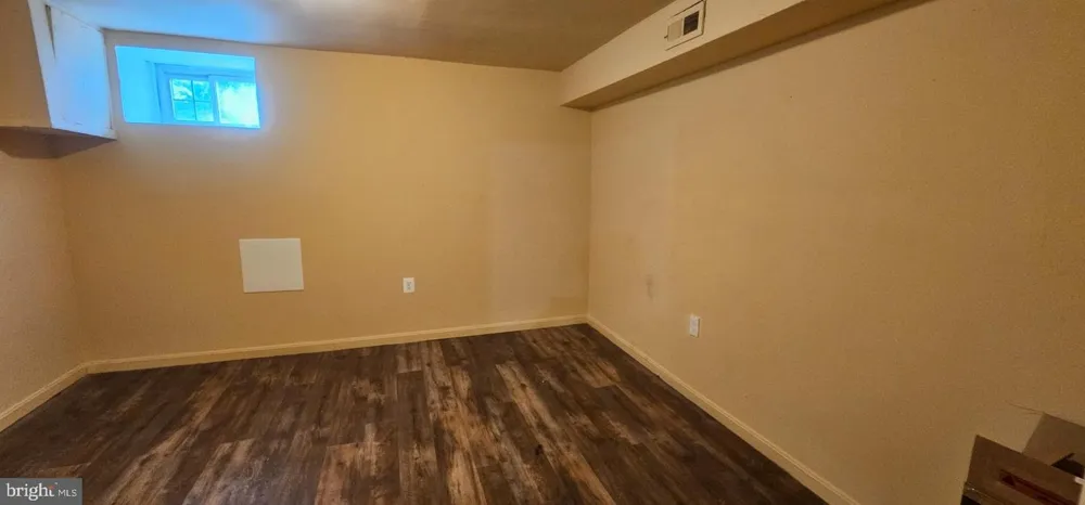 2548 OSWEGO AVENUE Baltimore, MD 21215
