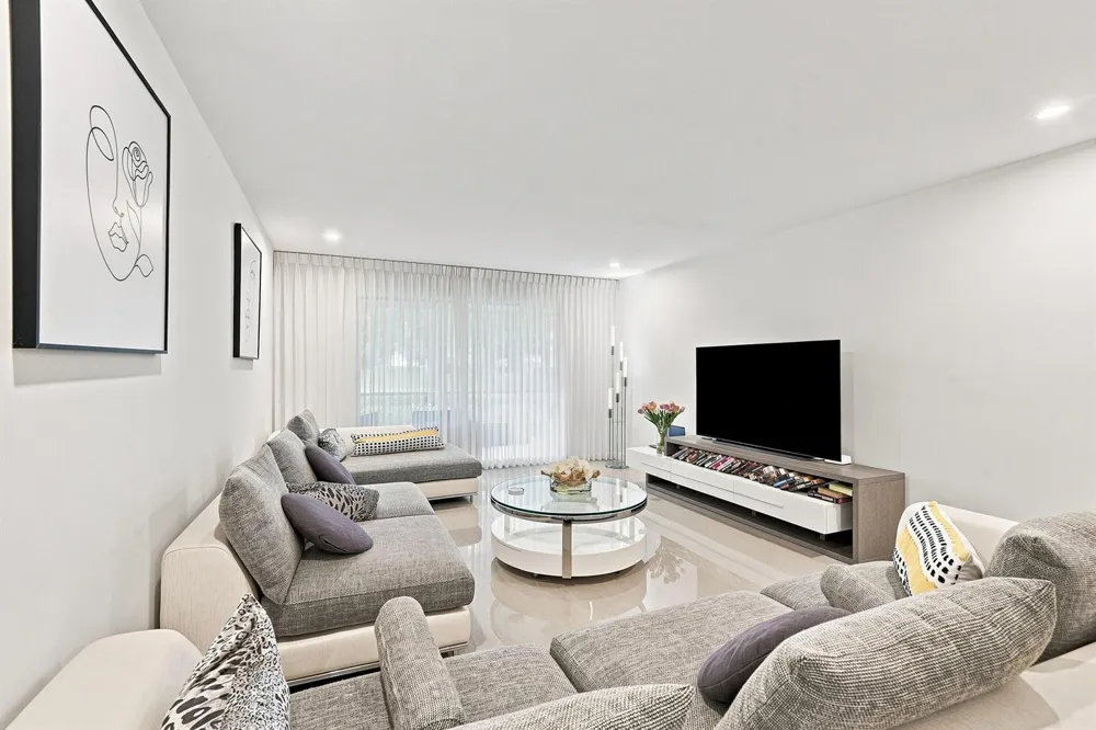 2405 Antigua Circle #L1 Coconut Creek, FL 33066