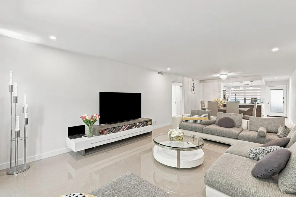 2405 Antigua Circle #L1 Coconut Creek, FL 33066